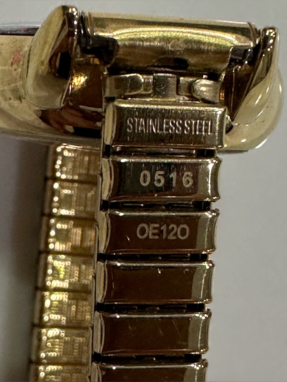 COACH NY ~ GOLD TONE STAINLESS STEEL EXPANSION BRACELET WATCH~ - Picture 6 of 13